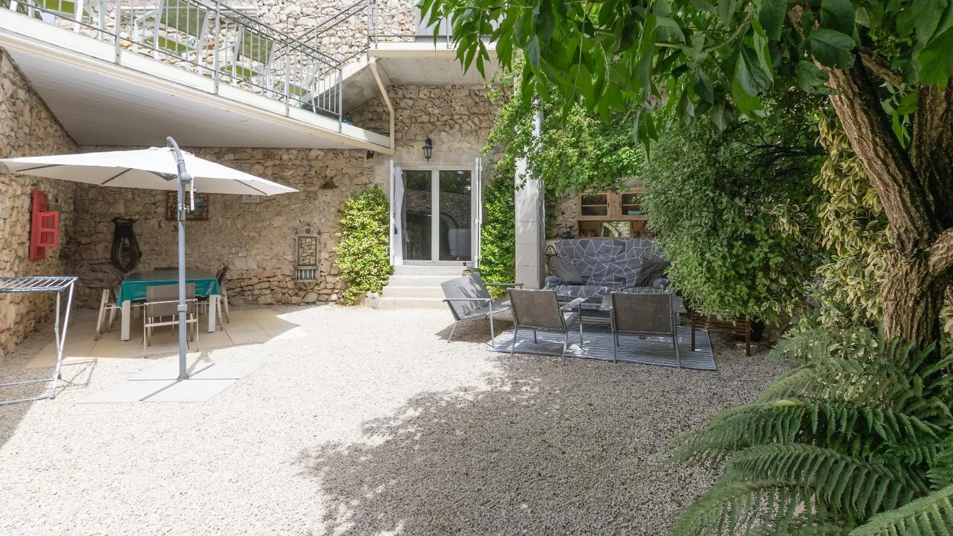 Maison De Vacances Avec Piscine Gras